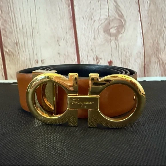 Salvatore Ferragamo reversible belt kit